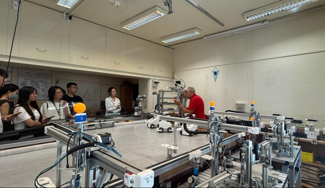 2026暑期 · 匈牙利欧布达大学 · 同学们参观匈牙利计算机与自动化研究所